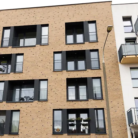 Apartment Rest - Jezyce, Szamarzewskiego - Prywatny Garaz, Self Check In 24h *