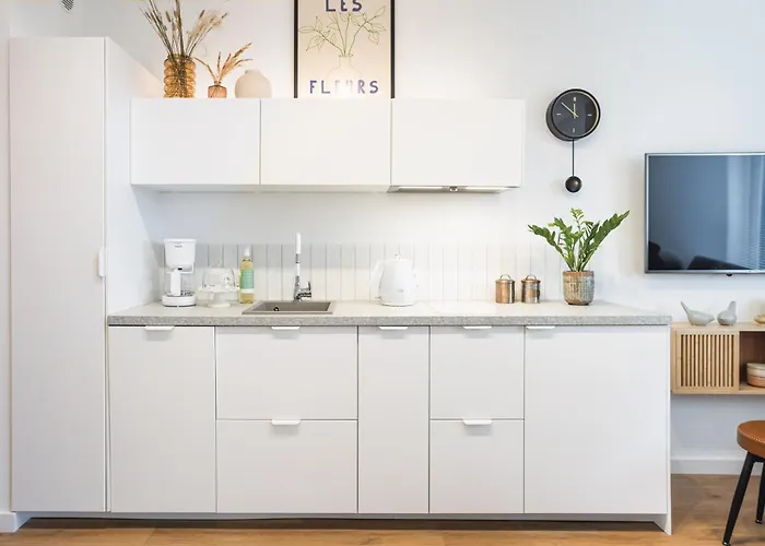 Rest - Jezyce, Szamarzewskiego - Prywatny Garaz, Self Check In 24h *