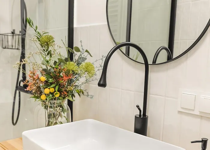 Rest - Jezyce, Szamarzewskiego - Prywatny Garaz, Self Check In 24h * Poznan